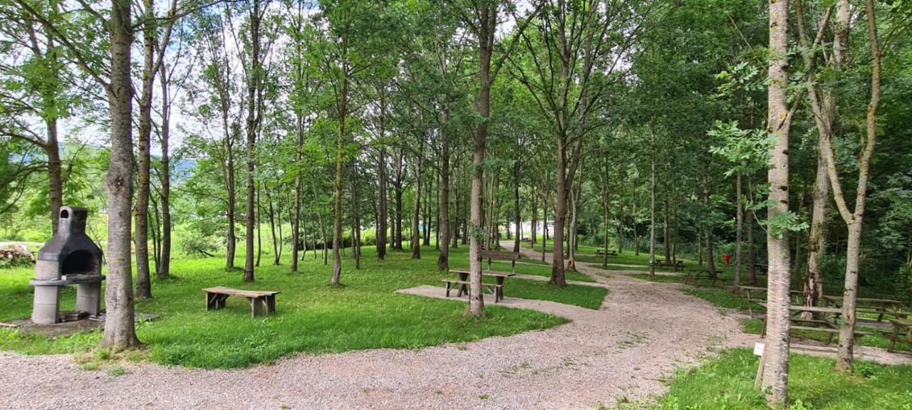 Camping Le Pre Cathare Lavelanet Eksteriør billede